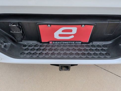 Used 2025 Chevrolet Colorado LT AWD/4WD image 42