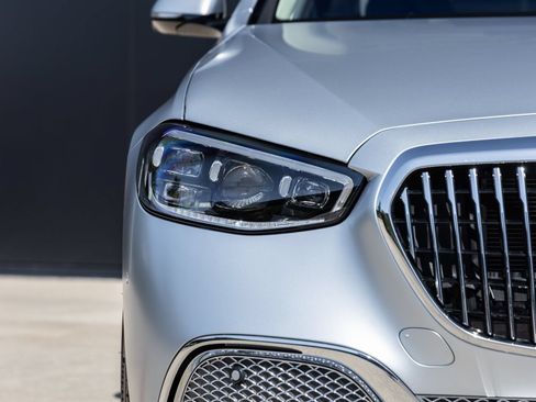 Used 2024 Mercedes-Benz Maybach S 680 4MATIC image 23