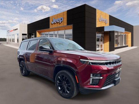 New 2026 Jeep Grand Wagoneer Summit w/ Premium Group III image 1