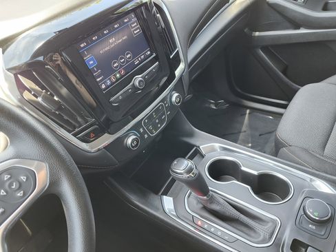 Used 2020 Chevrolet Traverse LS FWD image 29