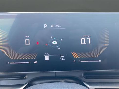 New 2026 Kia Carnival EX FWD image 16