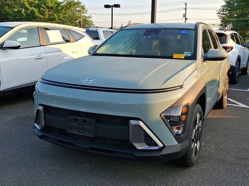 Used 2024 Hyundai Kona SEL AWD/4WD image 2