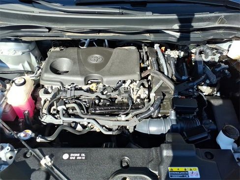 Used 2022 Toyota Sienna Limited image 23