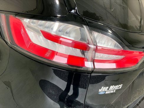 Used 2021 Ford Edge SE FWD image 13