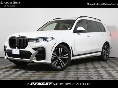Used 2022 BMW X7 xDrive40i w/ M Sport Package AWD/4WD image 1