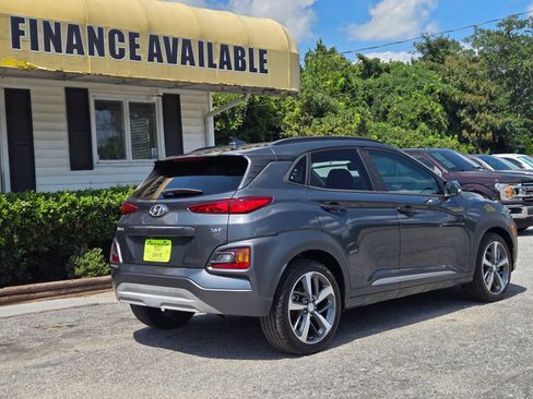 Used 2020 Hyundai Kona Limited FWD image 3