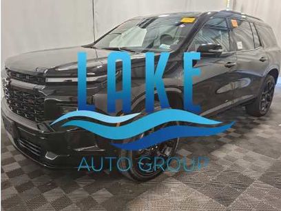 Used 2024 Chevrolet Traverse RS