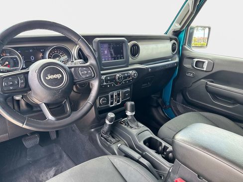 Used 2020 Jeep Wrangler Unlimited Sport S AWD/4WD image 15