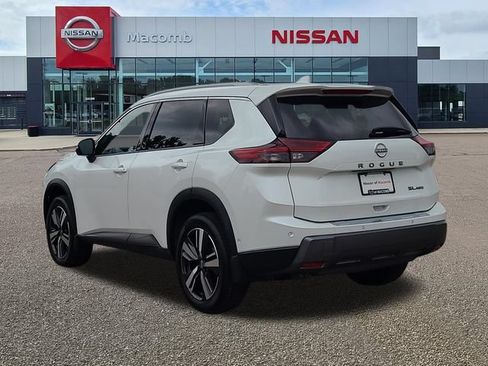 Used 2024 Nissan Rogue SL w/ SL Premium Package AWD/4WD image 5