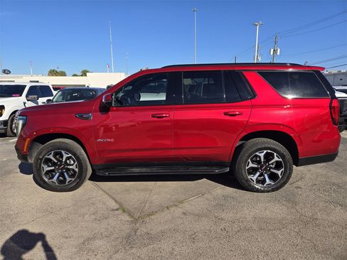 Used 2025 GMC Yukon AT4 image 4