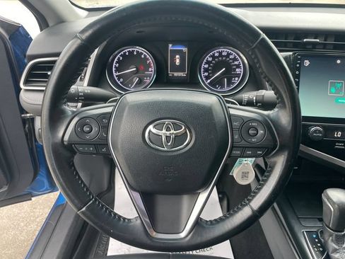 Used 2019 Toyota Camry SE FWD image 25