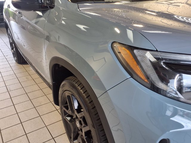 Used 2024 Honda Passport Black Edition image 26