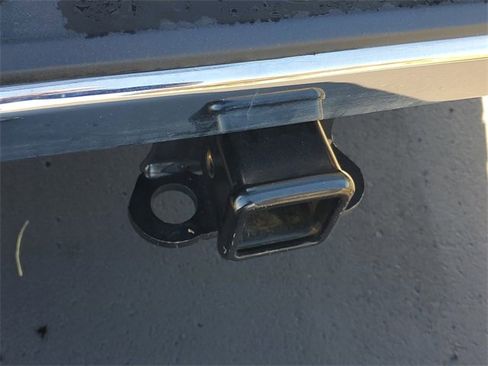 Used 2025 Chevrolet Silverado 2500 LT image 8