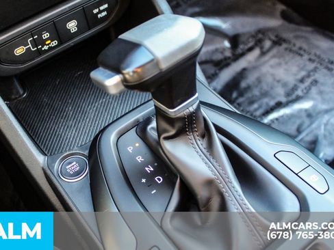Used 2025 Kia K4 LXS image 36