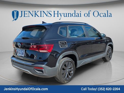 Used 2022 Volkswagen Taos S FWD image 4