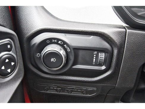 Used 2024 Jeep Wrangler Sport S AWD/4WD image 18