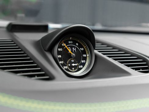 Certified 2018 Porsche 911 GT2 RS RWD image 25