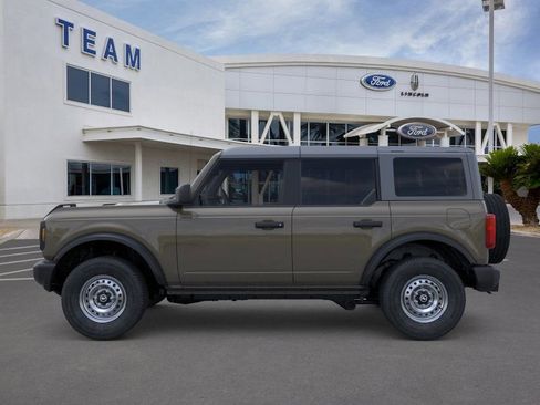 New 2025 Ford Bronco 4-Door image 3