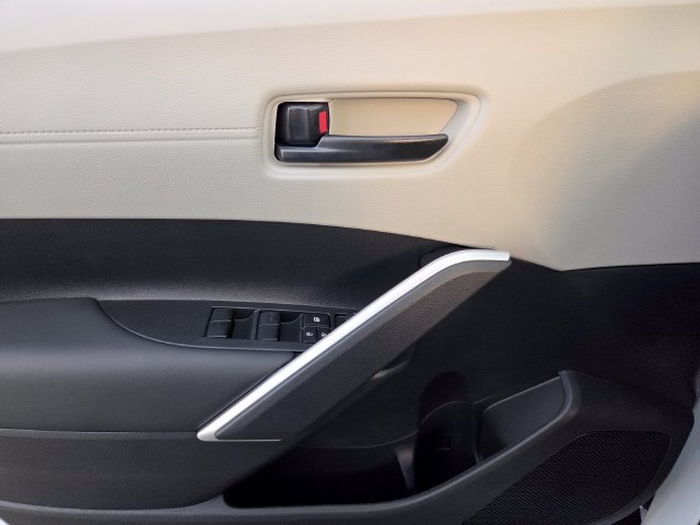 New 2026 Toyota Corolla Cross LE FWD image 31