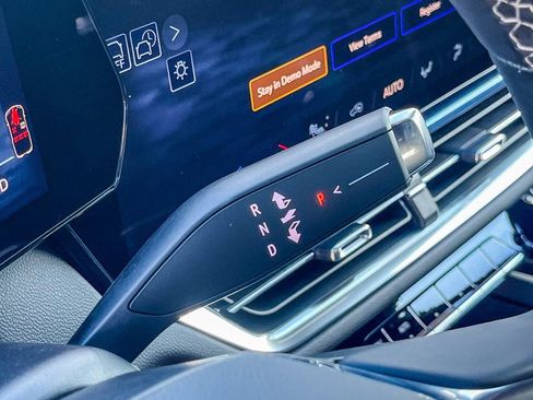 New 2026 Chevrolet Equinox EV LT image 18