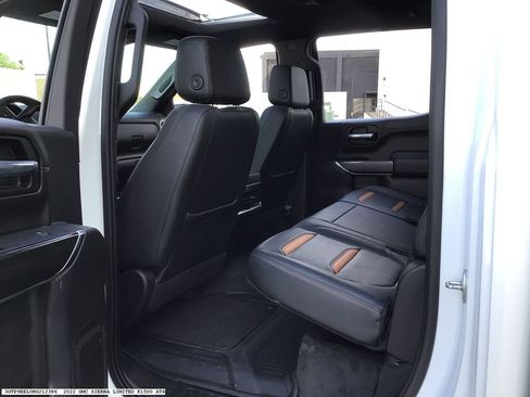 Used 2022 GMC Sierra 1500 AT4 w/ AT4 Preferred Package AWD/4WD image 13