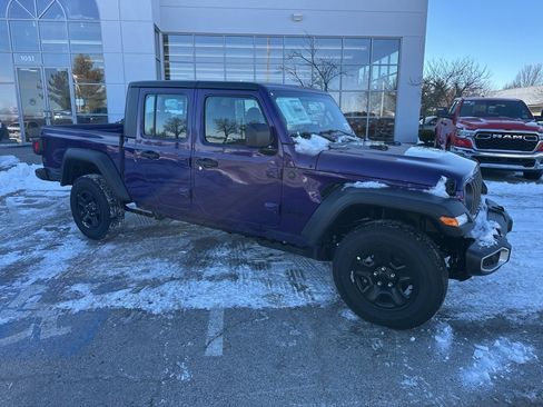 New 2026 Jeep Gladiator Sport image 38