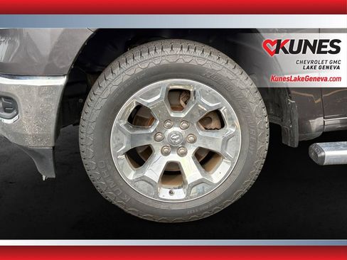 Used 2019 RAM 1500 Big Horn AWD/4WD image 11
