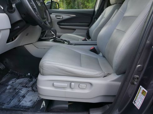 Used 2017 Honda Ridgeline RTL-T image 26
