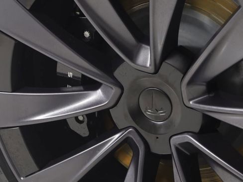 Used 2022 Tesla Model X image 19