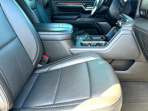 Used 2024 GMC Sierra 2500 Denali w/ Denali Reserve Package AWD/4WD image 24