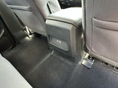 Used 2022 Nissan Frontier SV AWD/4WD image 24
