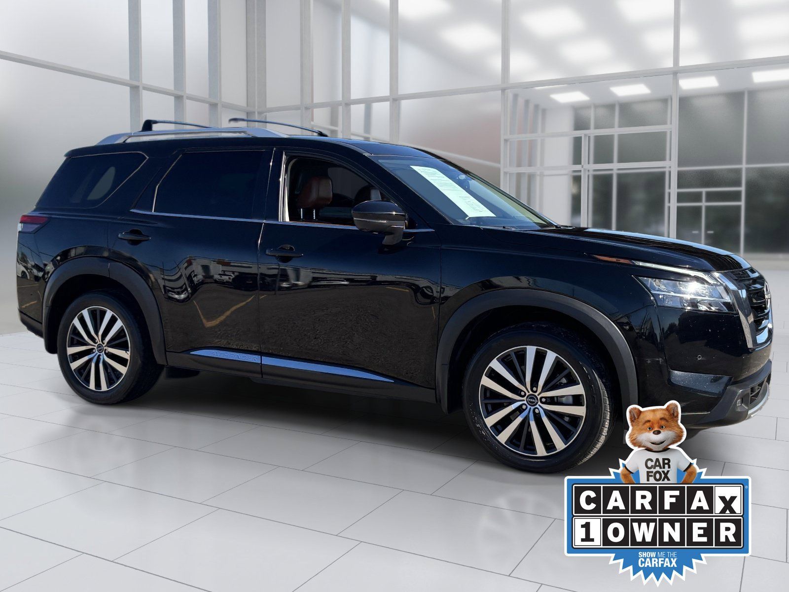 Used 2022 Nissan Pathfinder Platinum w/ Cargo Package FWD image 8