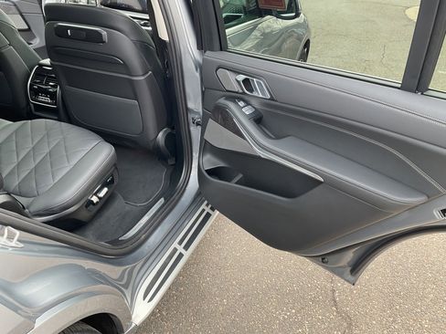 Used 2026 BMW X7 xDrive40i image 23