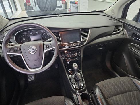Used 2021 Buick Encore Preferred w/ Safety Package AWD/4WD image 19