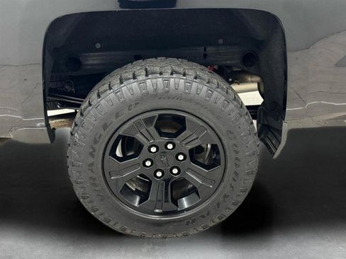 Used 2019 Chevrolet Silverado 1500 LT w/ All Star Edition AWD/4WD image 39