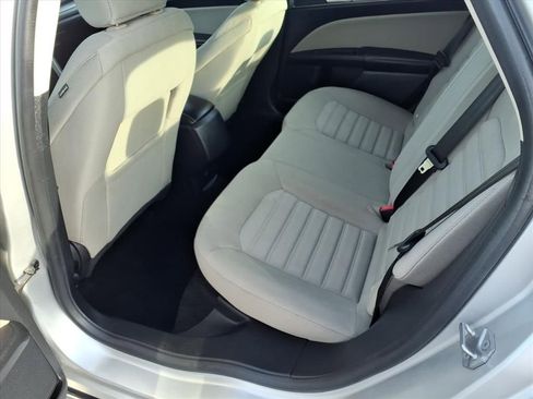 Used 2018 Ford Fusion S FWD image 11