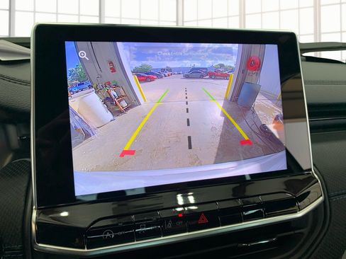 New 2026 Jeep Compass Latitude AWD/4WD image 24