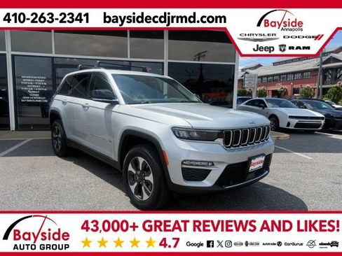 Used 2022 Jeep Grand Cherokee Limited 4xe w/ Luxury Tech Group II AWD/4WD image 1