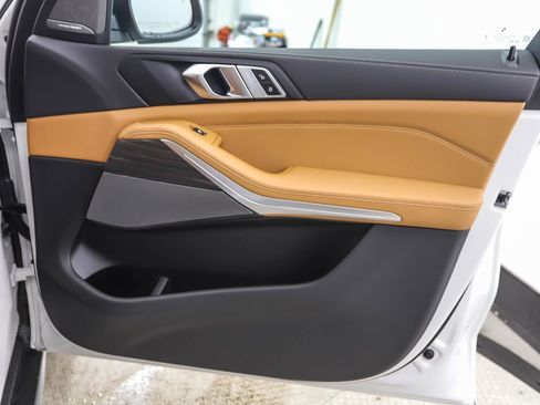 New 2026 BMW X5 xDrive40i w/ Climate Comfort Package image 29