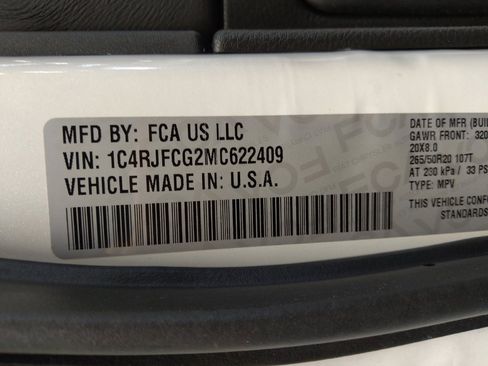 Used 2021 Jeep Grand Cherokee Overland AWD/4WD image 33