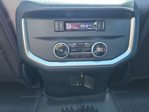 Used 2025 Ford Expedition Max Platinum w/ Platinum Ultimate Package AWD/4WD image 18