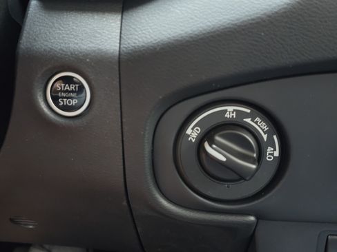 Certified 2023 Nissan Frontier SV w/ Technology Package AWD/4WD image 23