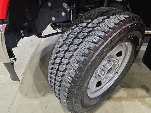 Used 2024 Ford F350 XL w/ Snow Plow Prep Package image 25