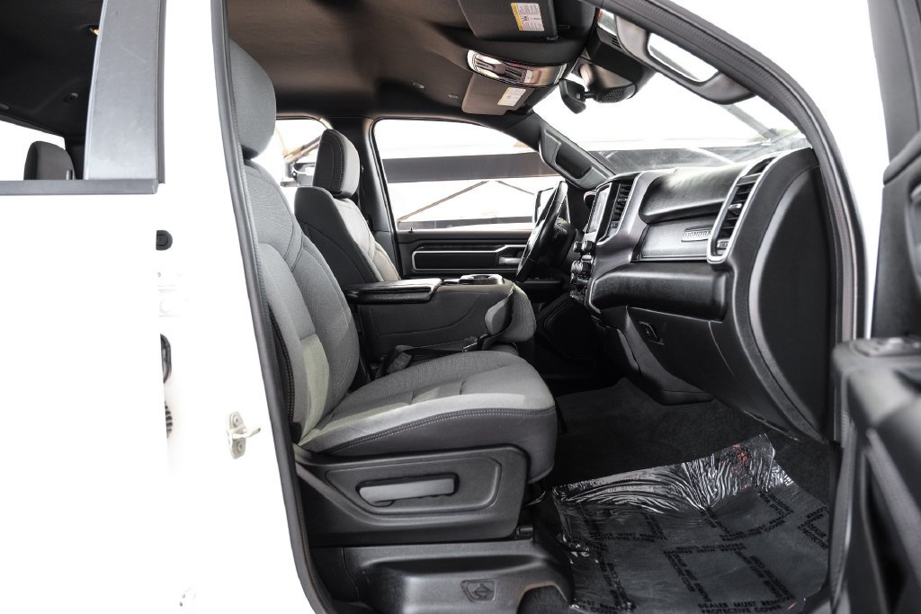 Used 2023 RAM 1500 Big Horn AWD/4WD image 37