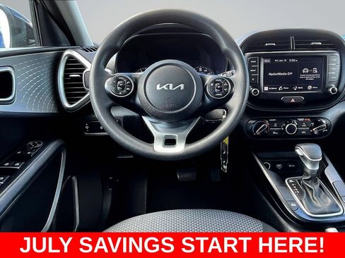Used 2022 Kia Soul LX FWD image 11