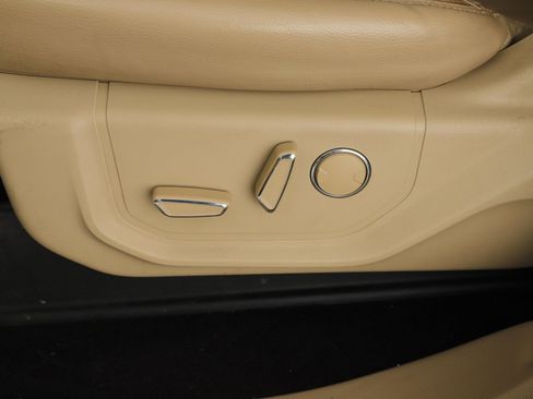 Used 2015 Ford F150 Lariat w/ Equipment Group 501A Mid AWD/4WD image 11