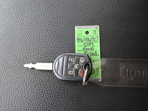 Used 2017 Ford Expedition EL XLT w/ Equipment Group 202A image 19