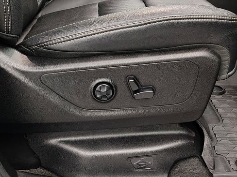 Used 2020 RAM 1500 Rebel w/ Rebel Level 2 Equipment Group AWD/4WD image 31