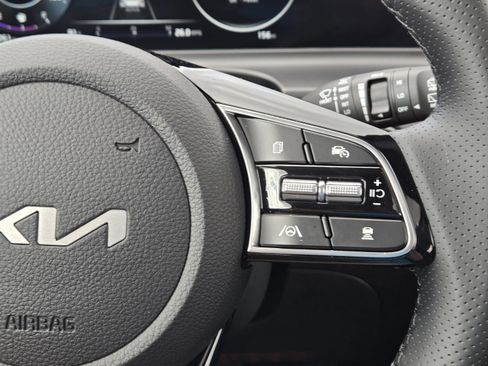 New 2026 Kia Seltos SX w/ SX Sunroof Package image 24