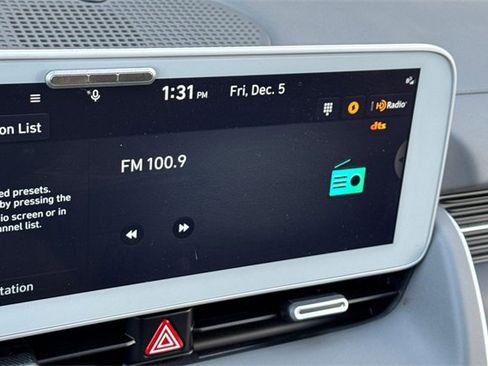 Used 2024 Hyundai Ioniq 5 SEL image 26